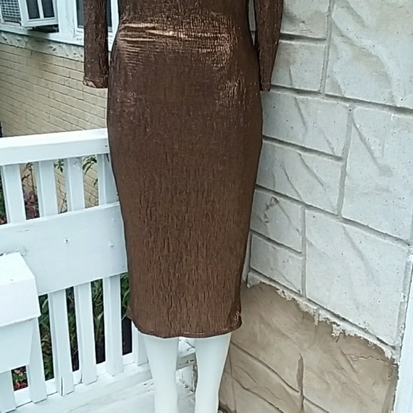 Dress - Picture 2 of 6